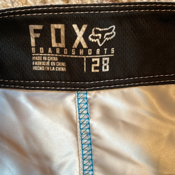 Fox men’s board shorts - Picture 3 of 5